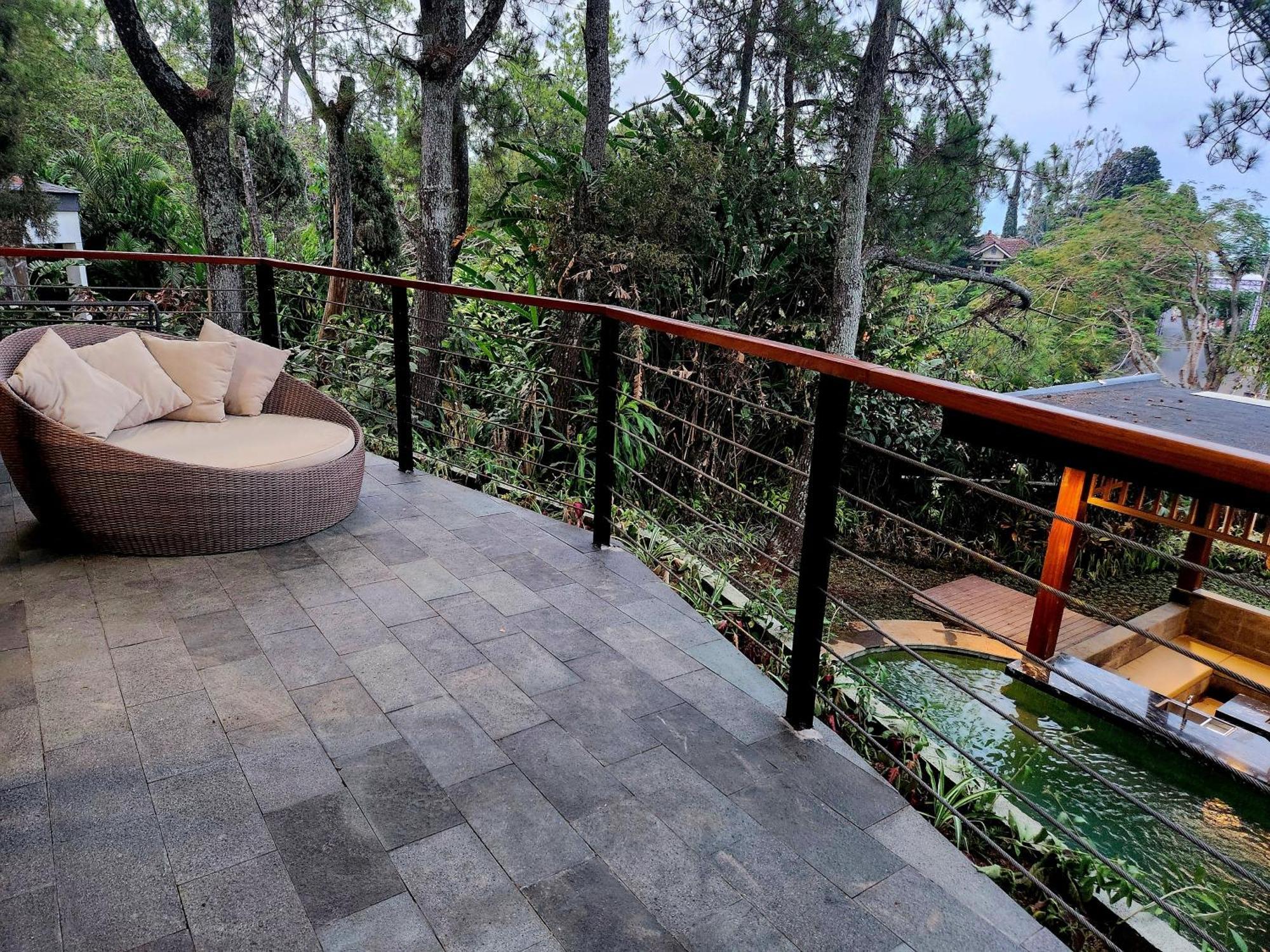 Villa 4-Br Klub Bunga No 4 Batu Malang Exterior photo